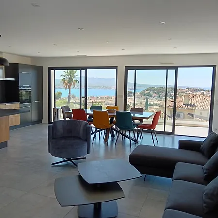 Sea View And Perfect Location Appartement *
